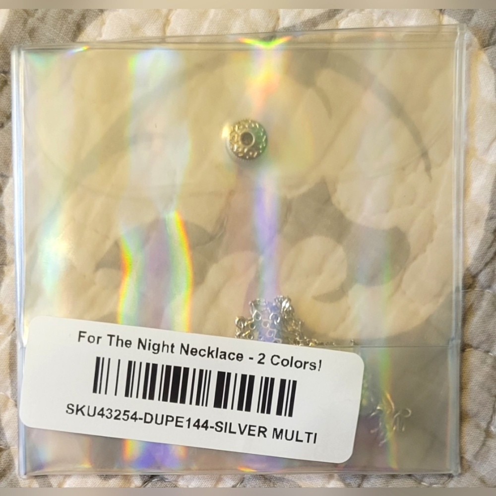 Melania Clara NWT Silver Multi-Color Star Necklace - Picture 7 of 8